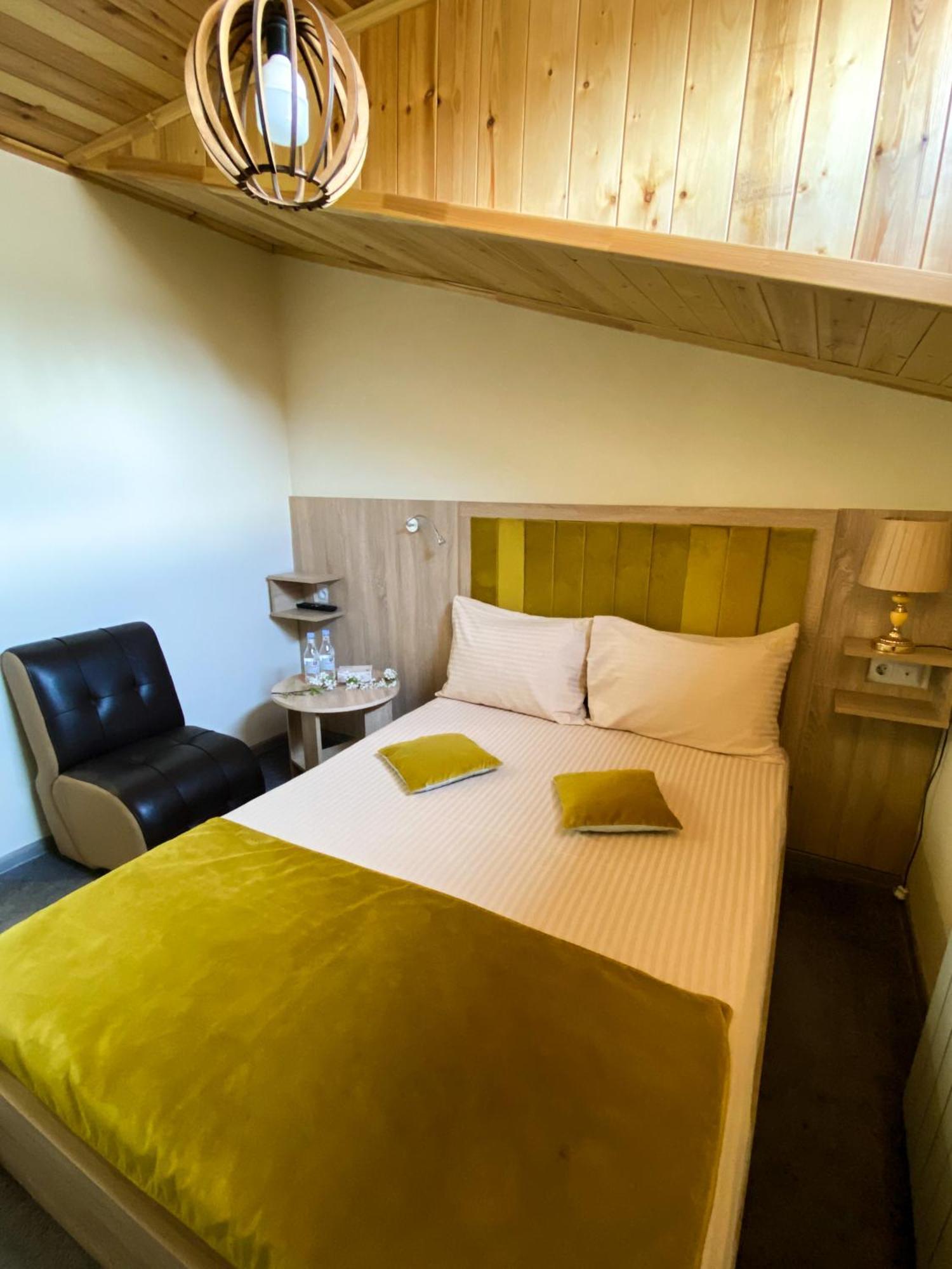 Alex Hotel Erevan Quarto foto