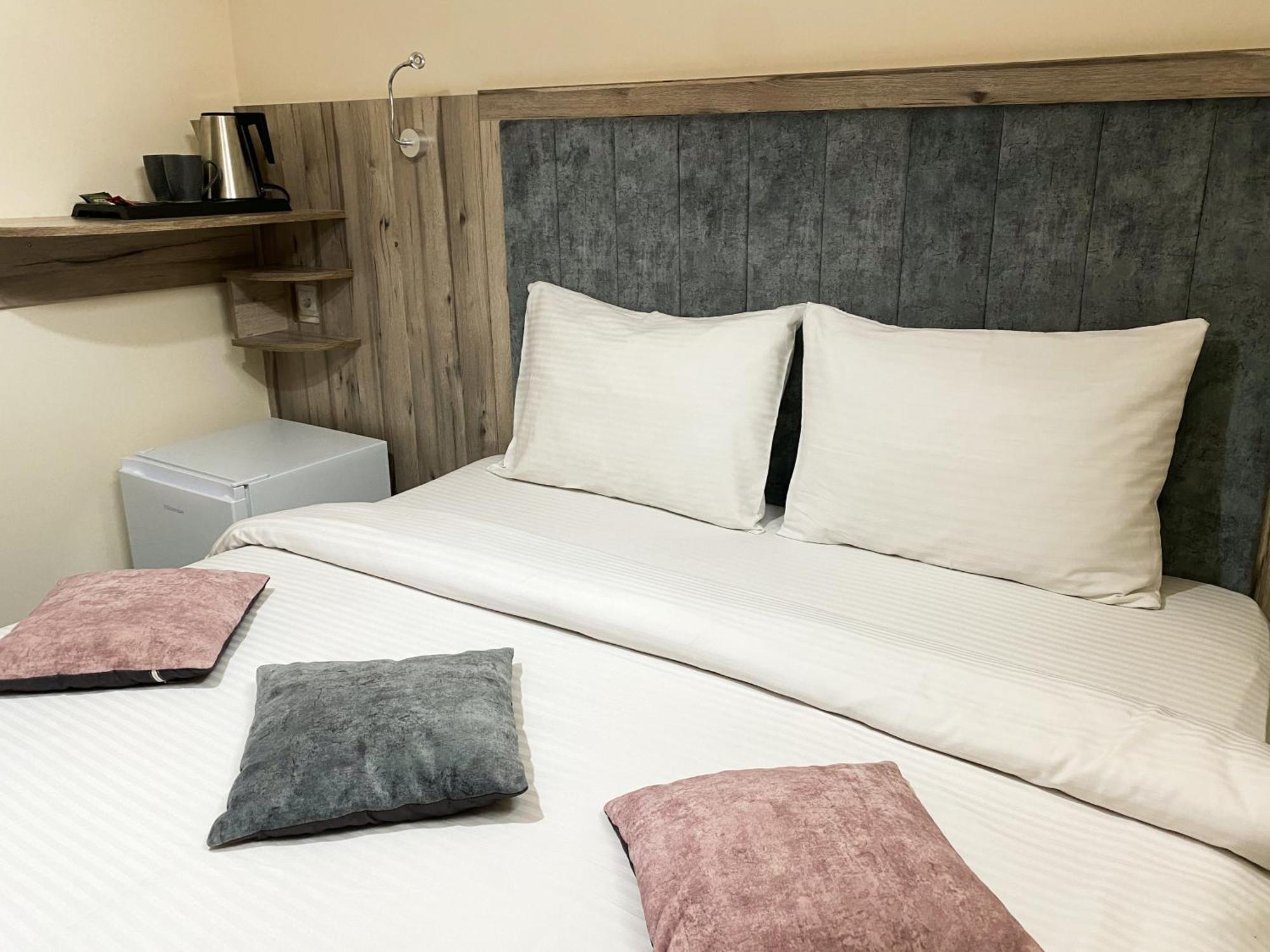 Alex Hotel Erevan Quarto foto