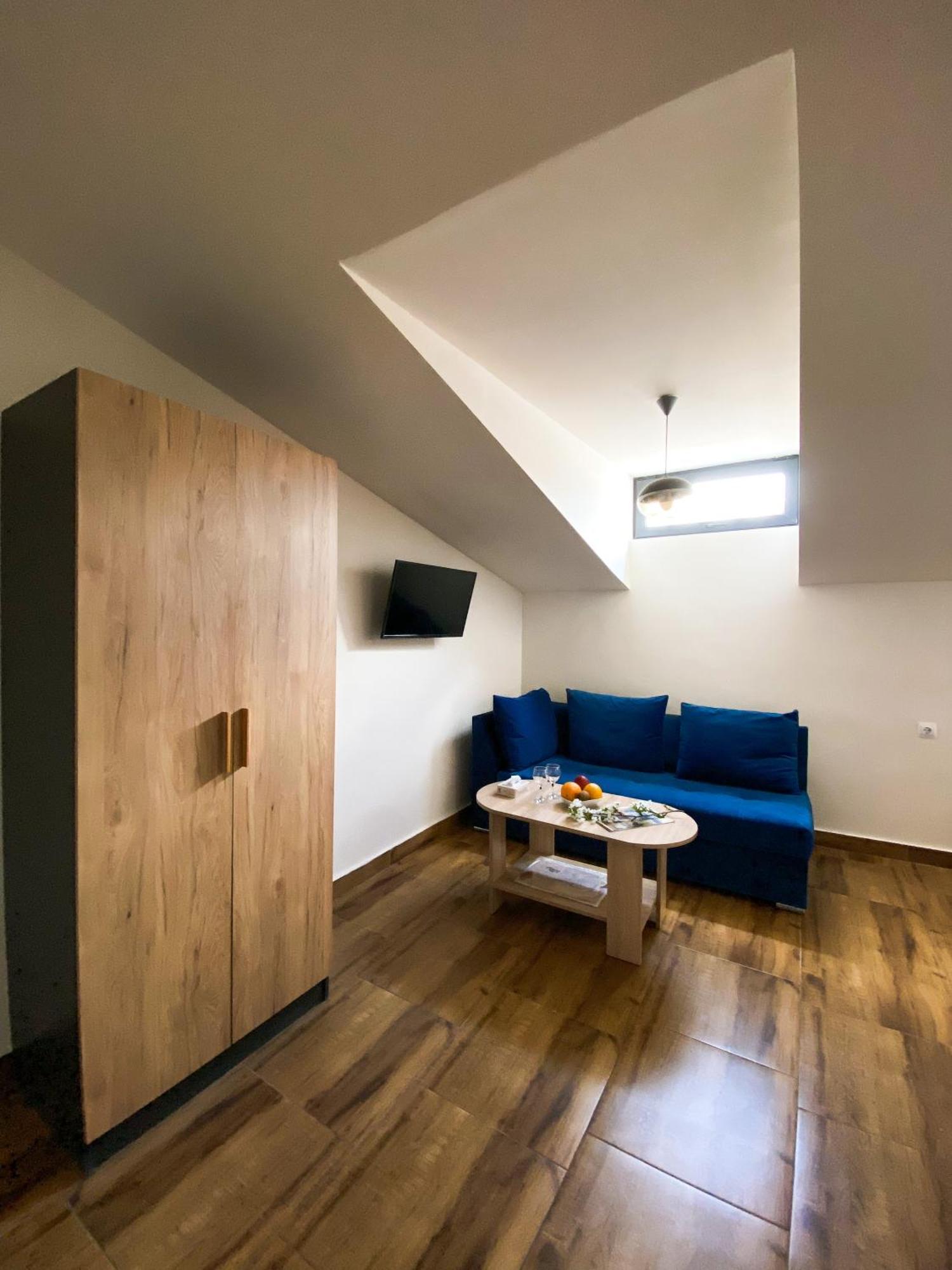 Alex Hotel Erevan Quarto foto