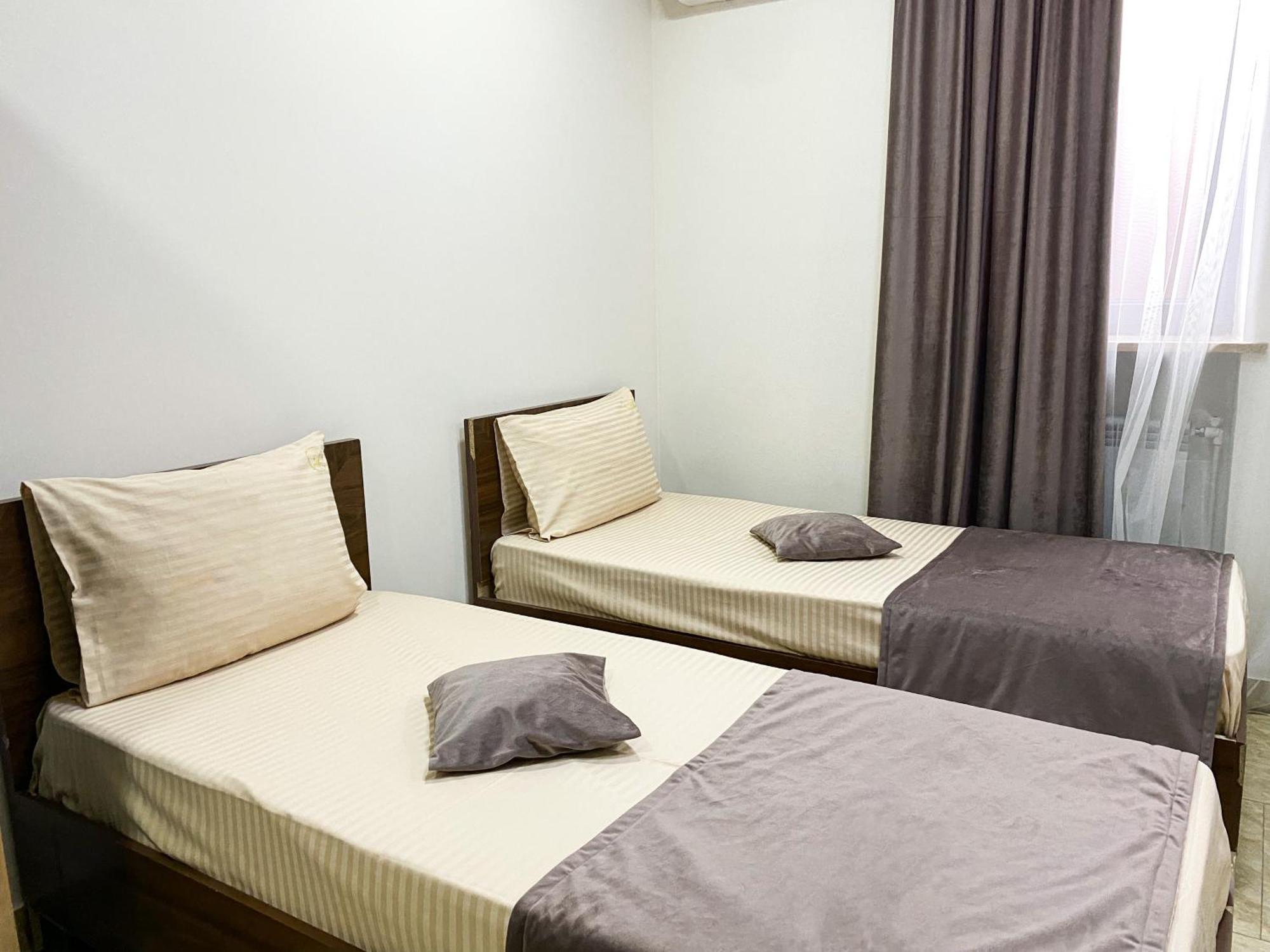 Alex Hotel Erevan Quarto foto