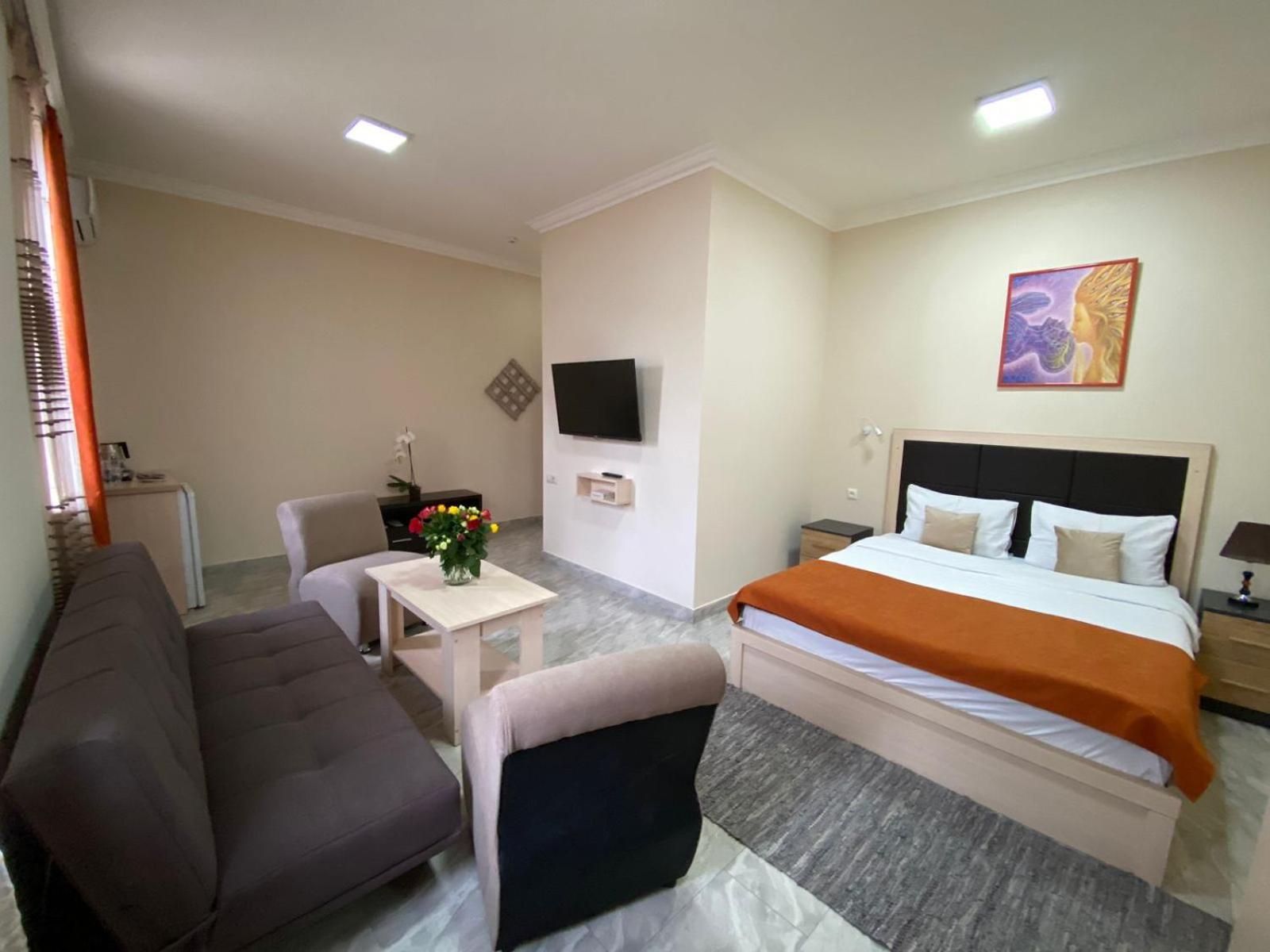 Alex Hotel Erevan Exterior foto